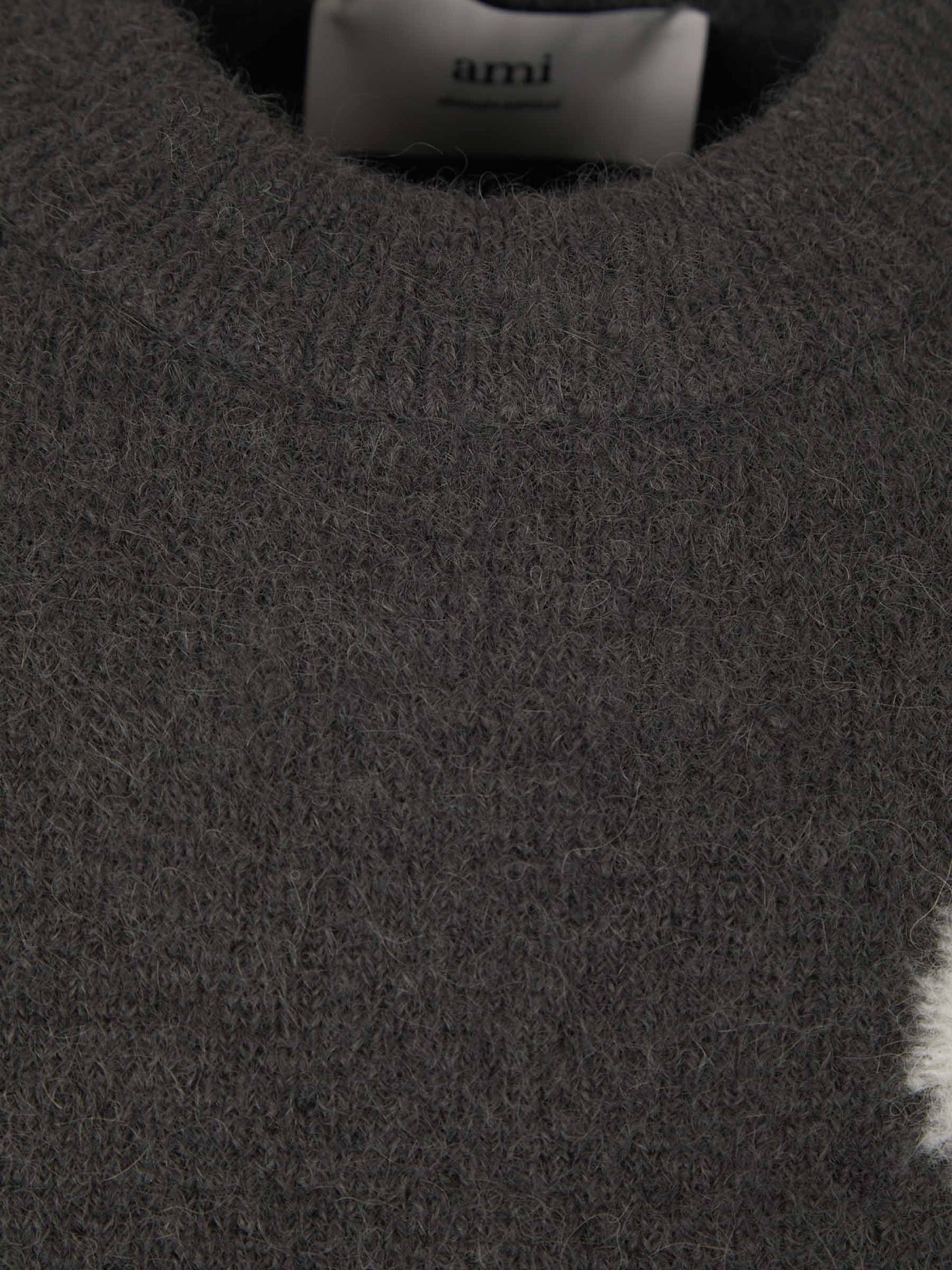 AMI - HEART SWEATER
