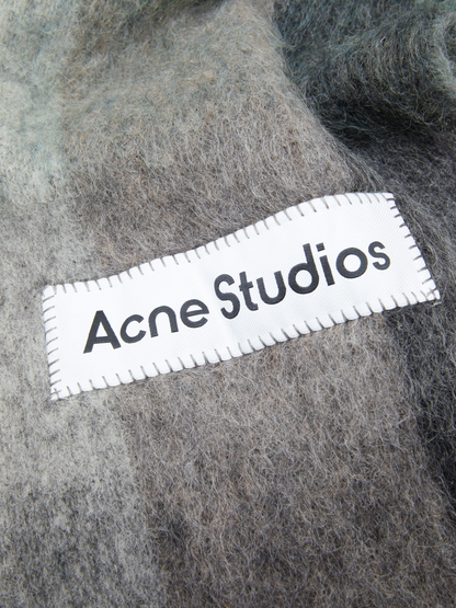 Mohair checked scarf