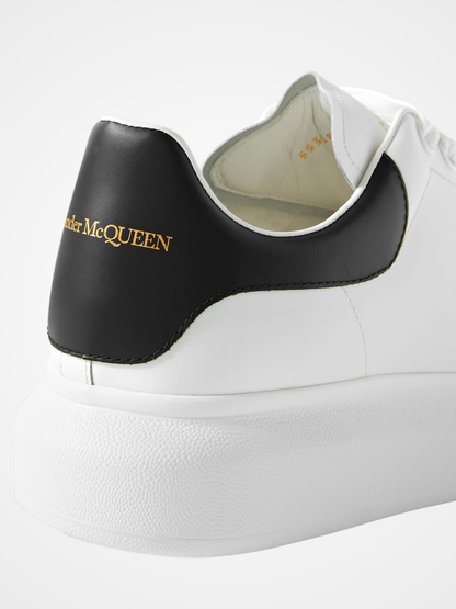 Men's Oversized Sneaker in White/black